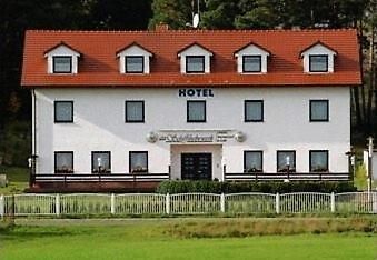 Hotel Am Schiffshebewerk Niederfinow ภายนอก รูปภาพ